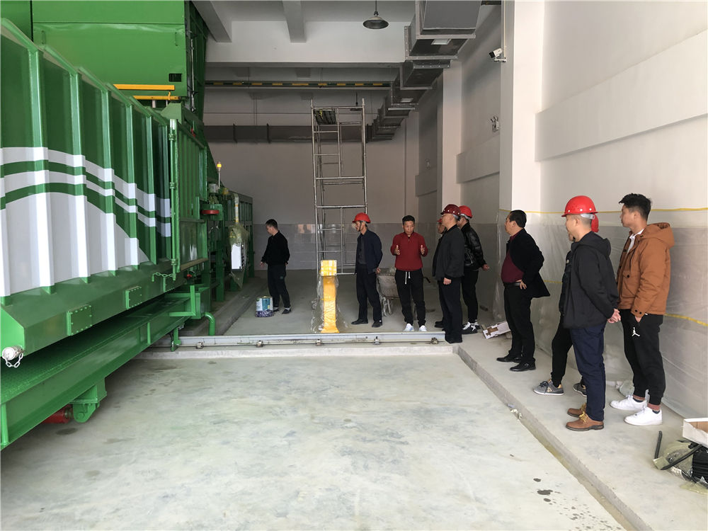 建設(shè)單位對松溪縣垃圾填埋場改擴(kuò)建及中心轉(zhuǎn)運站環(huán)衛(wèi)設(shè)施建設(shè)項目的機(jī)械設(shè)備進(jìn)行初步驗收