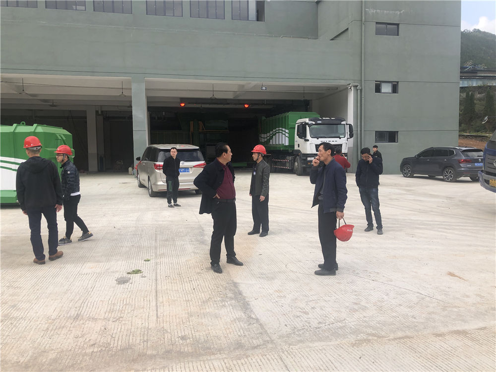 建設(shè)單位對松溪縣垃圾填埋場改擴建及中心轉(zhuǎn)運站環(huán)衛(wèi)設(shè)施建設(shè)項目的機械設(shè)備進(jìn)行初步驗收