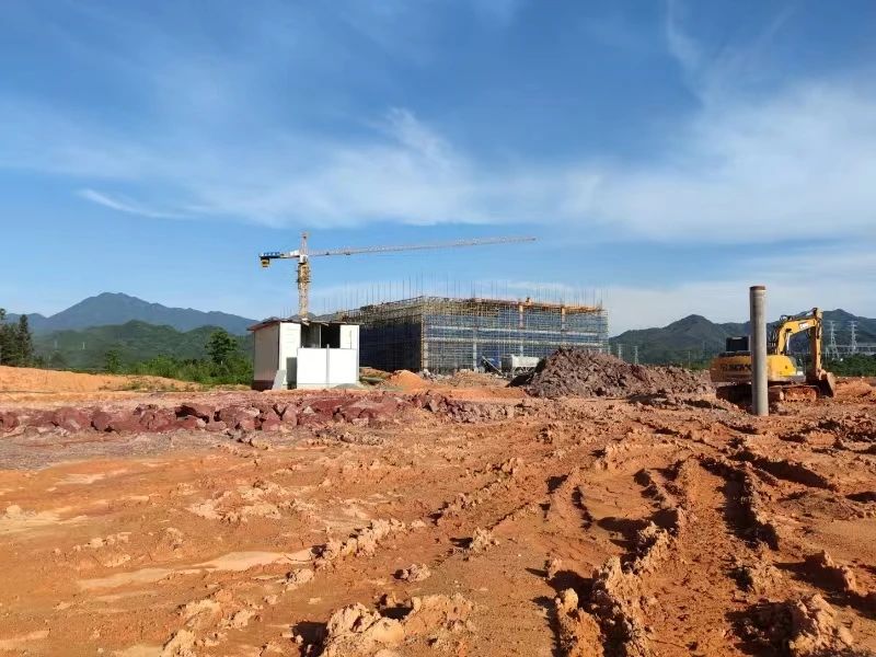 易順建工加速三和循環(huán)經濟產業(yè)園建設:標準化廠房雛形顯現